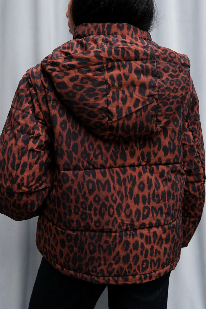 PEARL CHOCOLATE LEOPARD PUFFER
