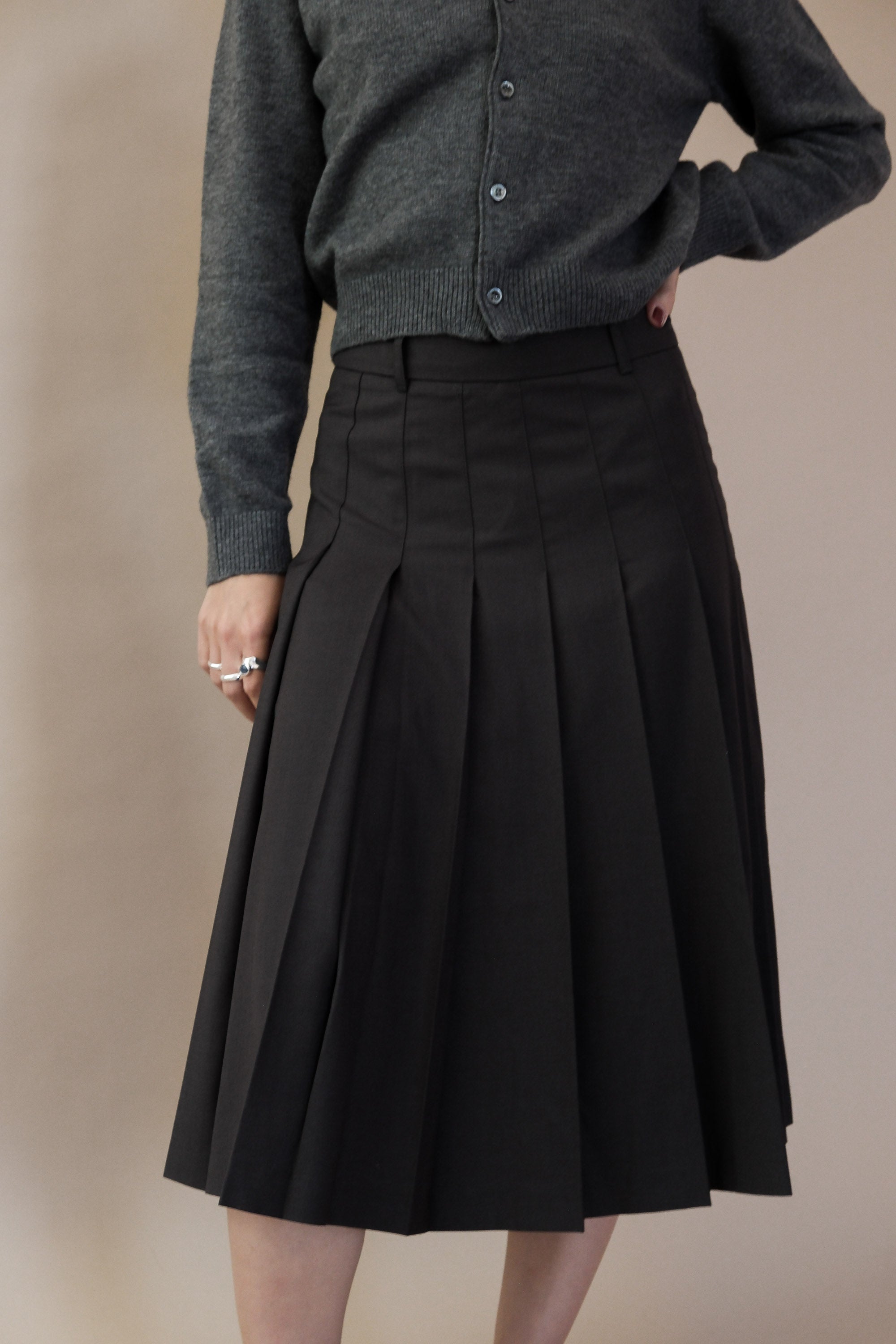 PLEATS LONG SKIRT