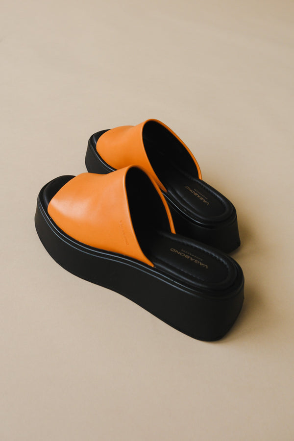 kompliceret pianist Syd Vagabond Shoemakers Courtney platform slides sandalS orange | pipe and row  Seattle Boutique - PIPE AND ROW