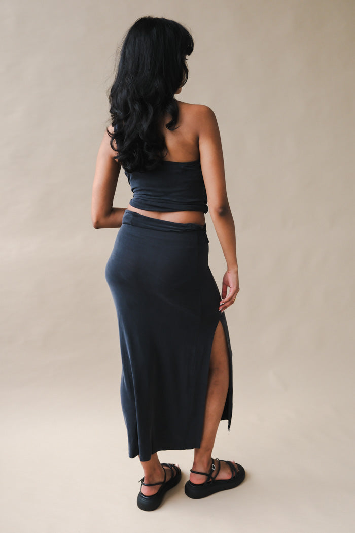 Alohas Tutu skirt dark black grey stretchy cupro fabric | Pipe and Row