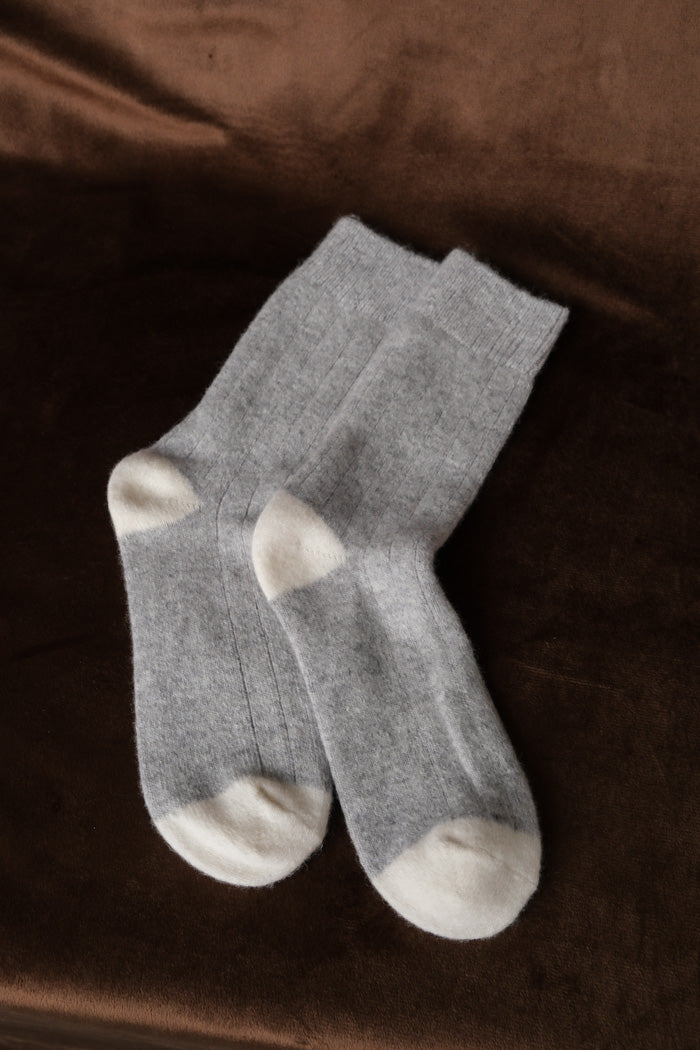CLASSIC CASHMERE SOCKS