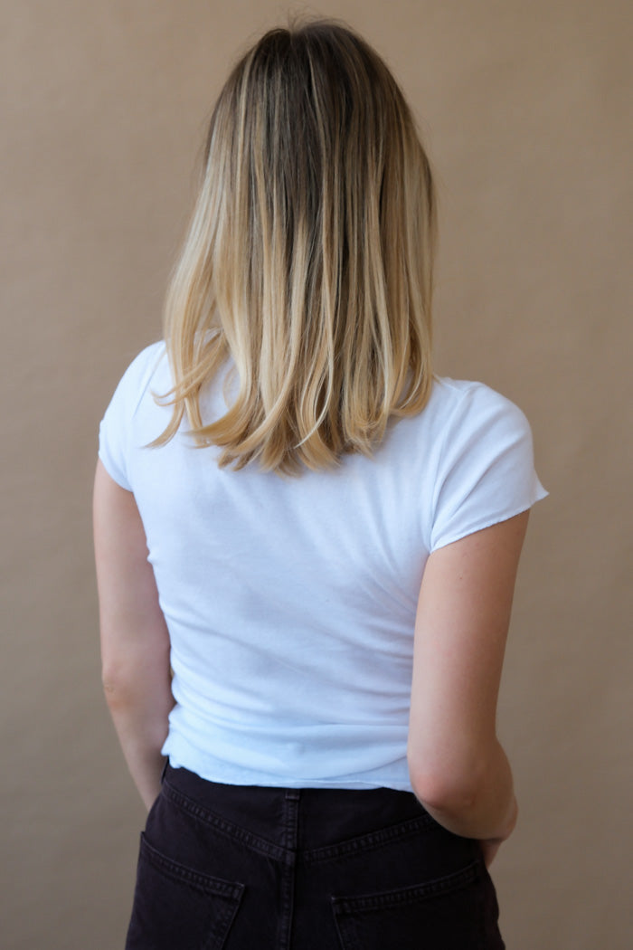 VICKI V-NECK TEE