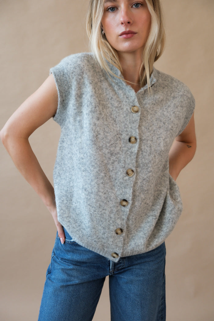 HALLI KNIT WAISTCOAT