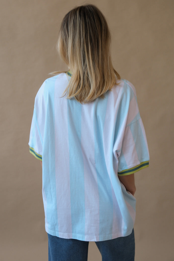 VACATION SOCCER STRIPE TEE