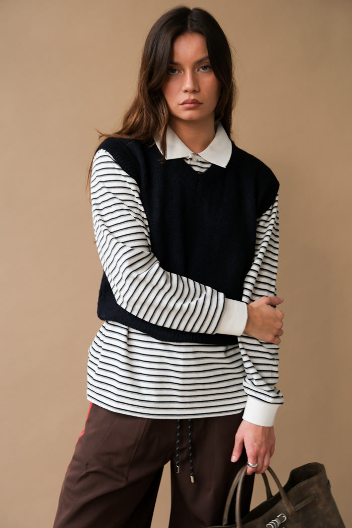 WOOL BLEND V-NECK VEST