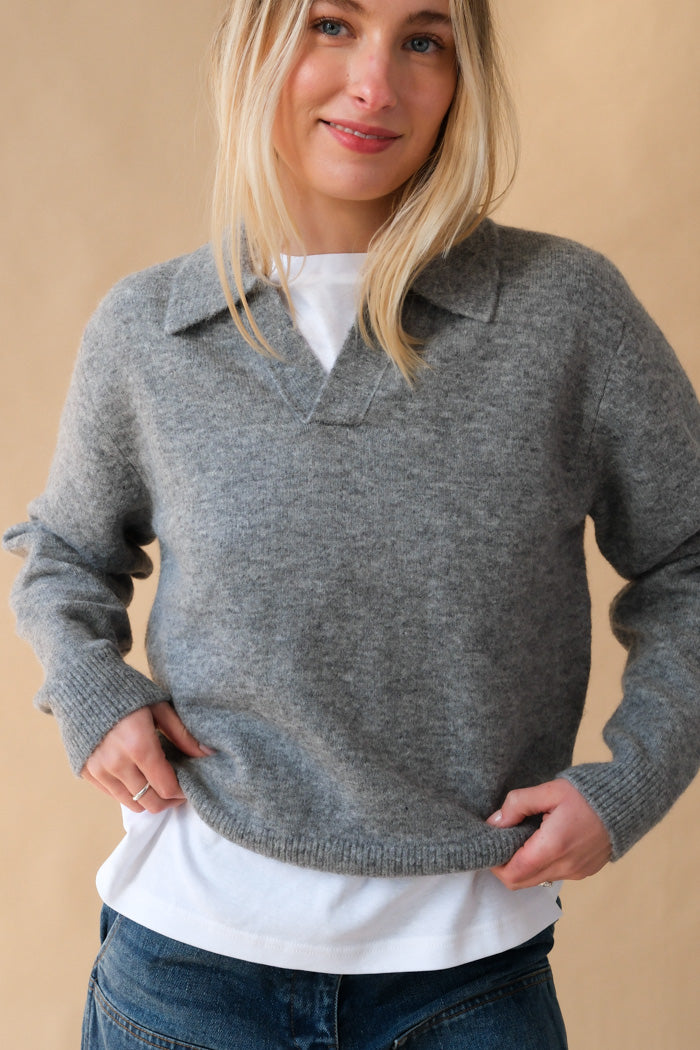 UNISEX OPEN COLLARED SWEATER