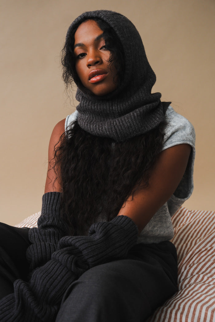 RIBBED KNIT BALACLAVA