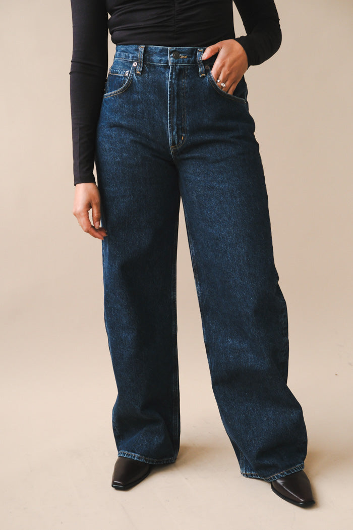 LOW CURVE JEAN