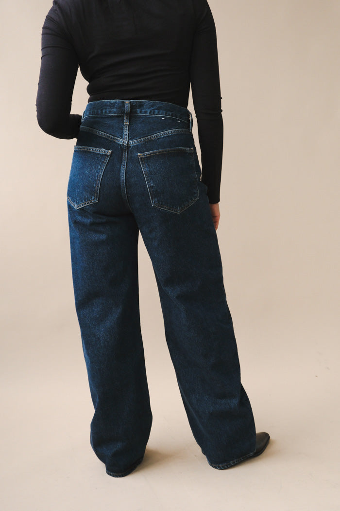 LOW CURVE JEAN