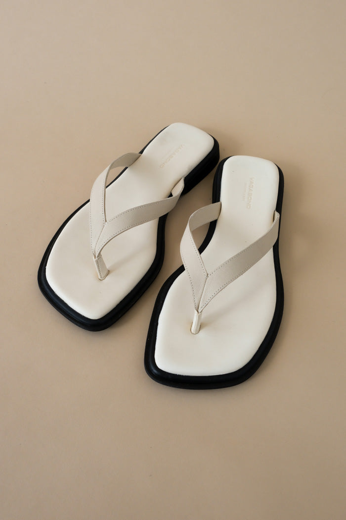 IZZY THONG SANDAL