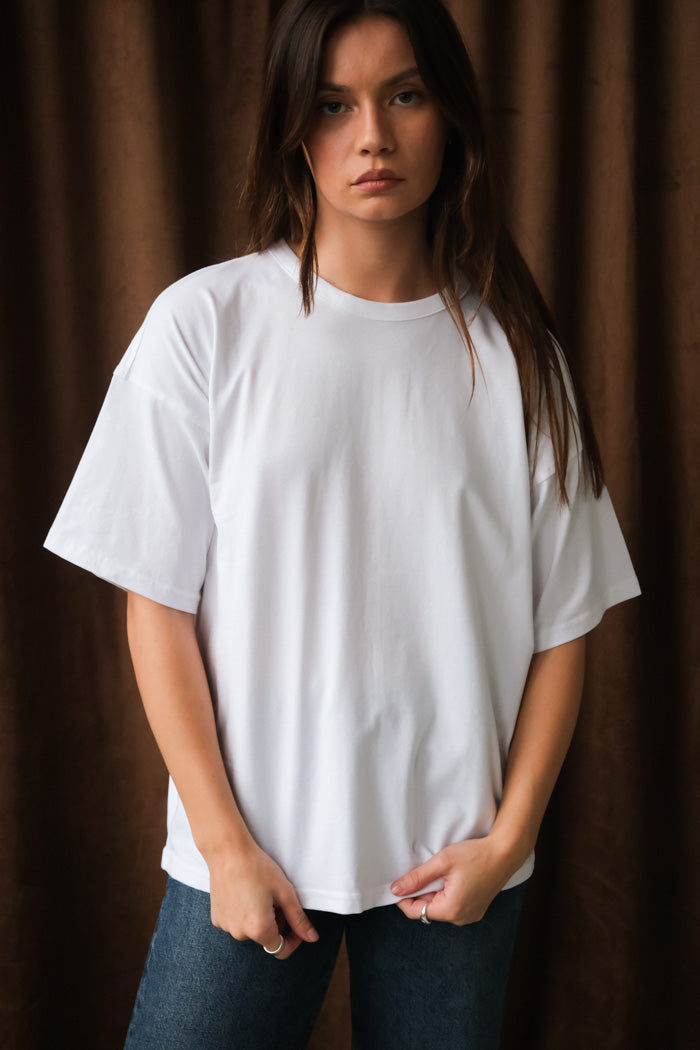 THE OVERSIZED TEE