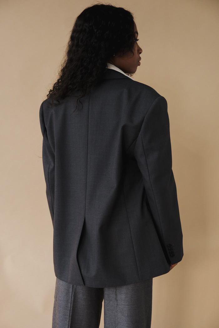 CLASSIC 3 BUTTON WOOL BLAZER