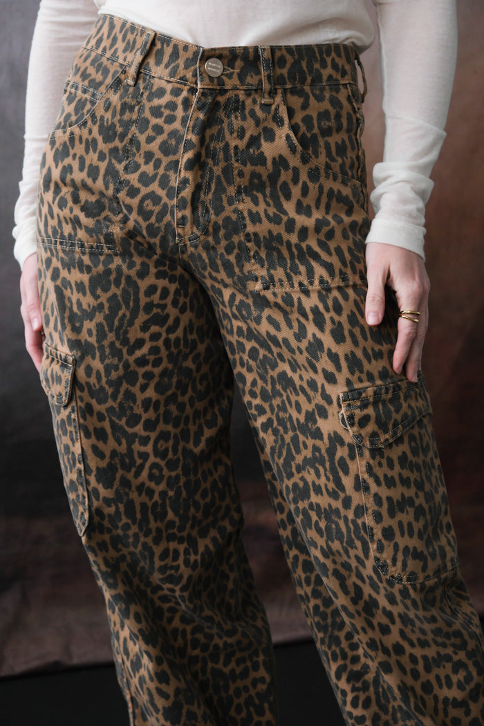 LEOPARD CARGOS