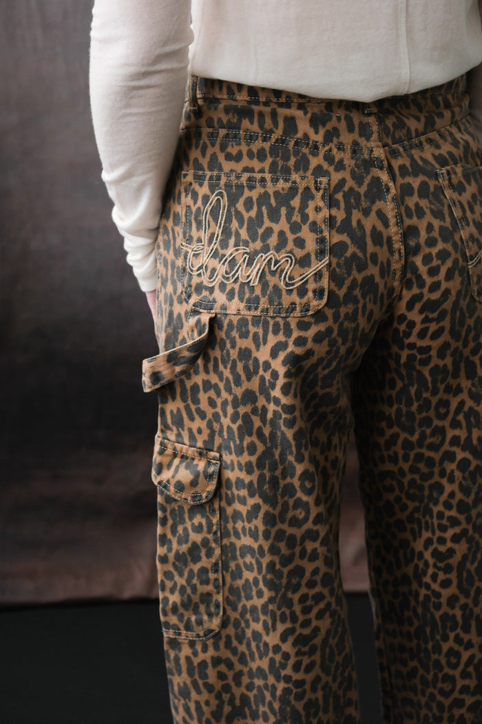 LEOPARD CARGOS