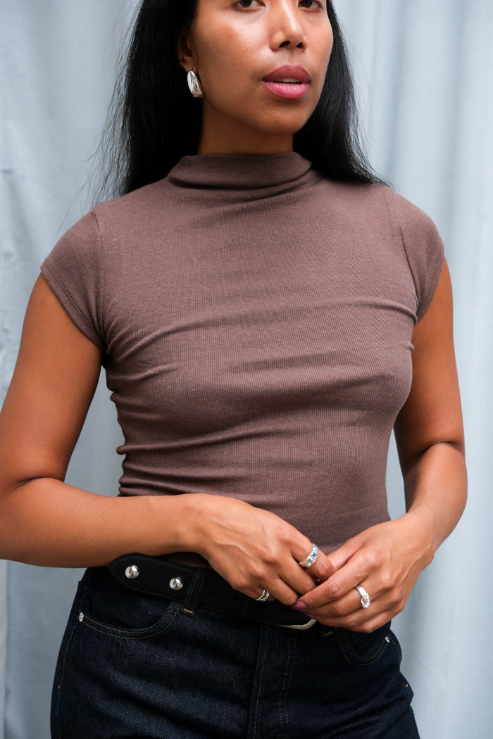 Geel brown Gem tee fitted cap tee mock neck | Pipe and Row