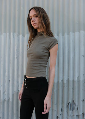 Geel olive green Gem tee fitted cap tee mock neck | Pipe and Row