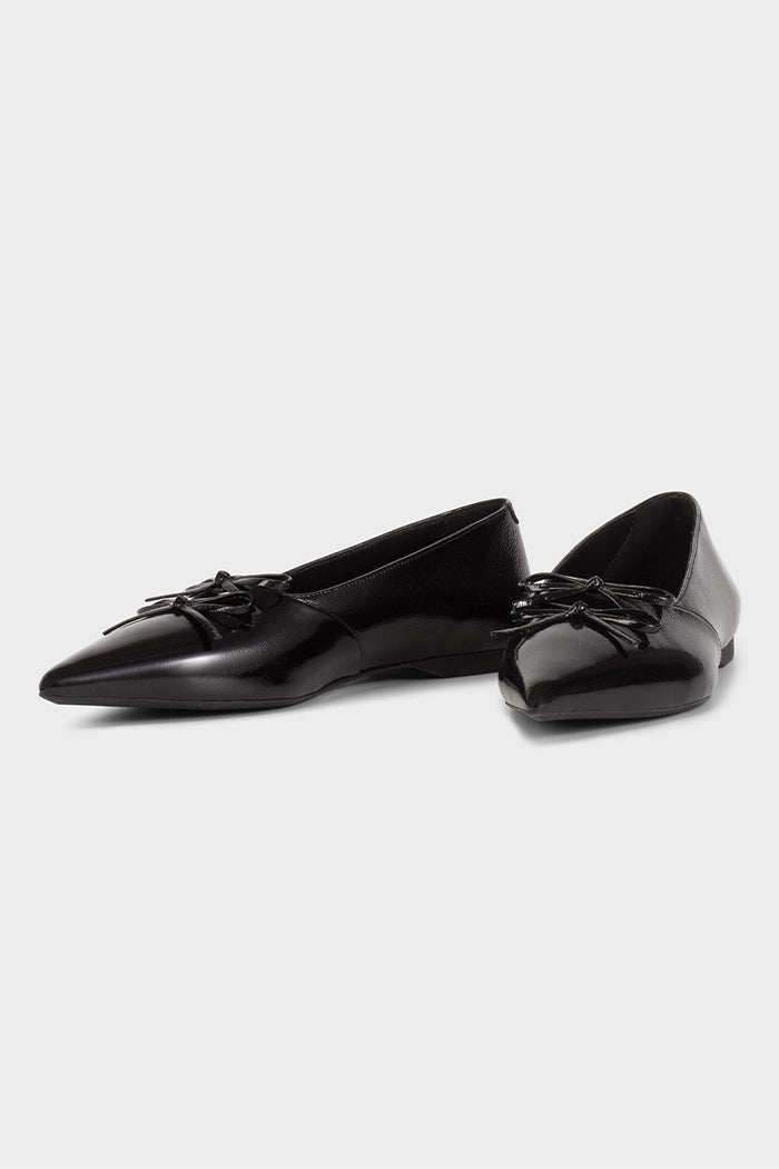 Vagabond Hermine pointed tow bow ballet flats black patent leather | Pipe and Row