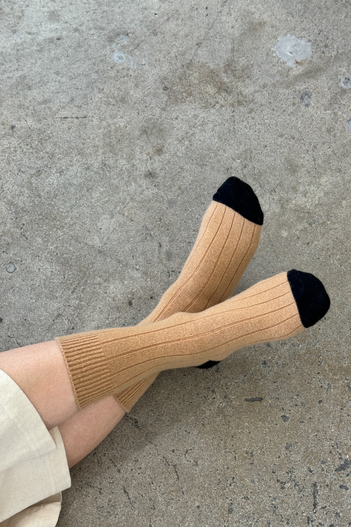 Le Bon Shoppe classic cashmere socks camel tan | Pipe and Row Seattle