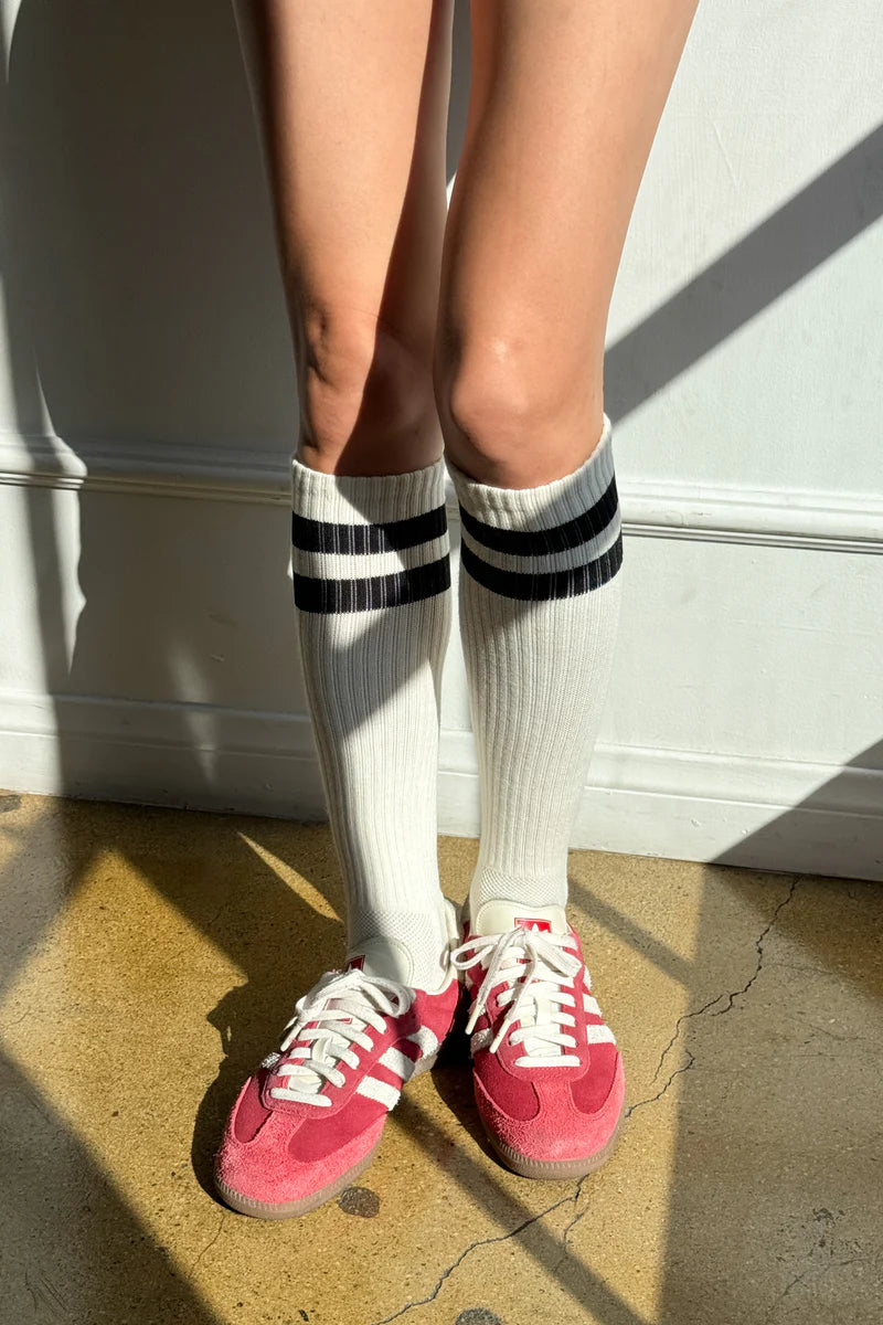 KNEE HIGH BOYFRIEND SOCKS