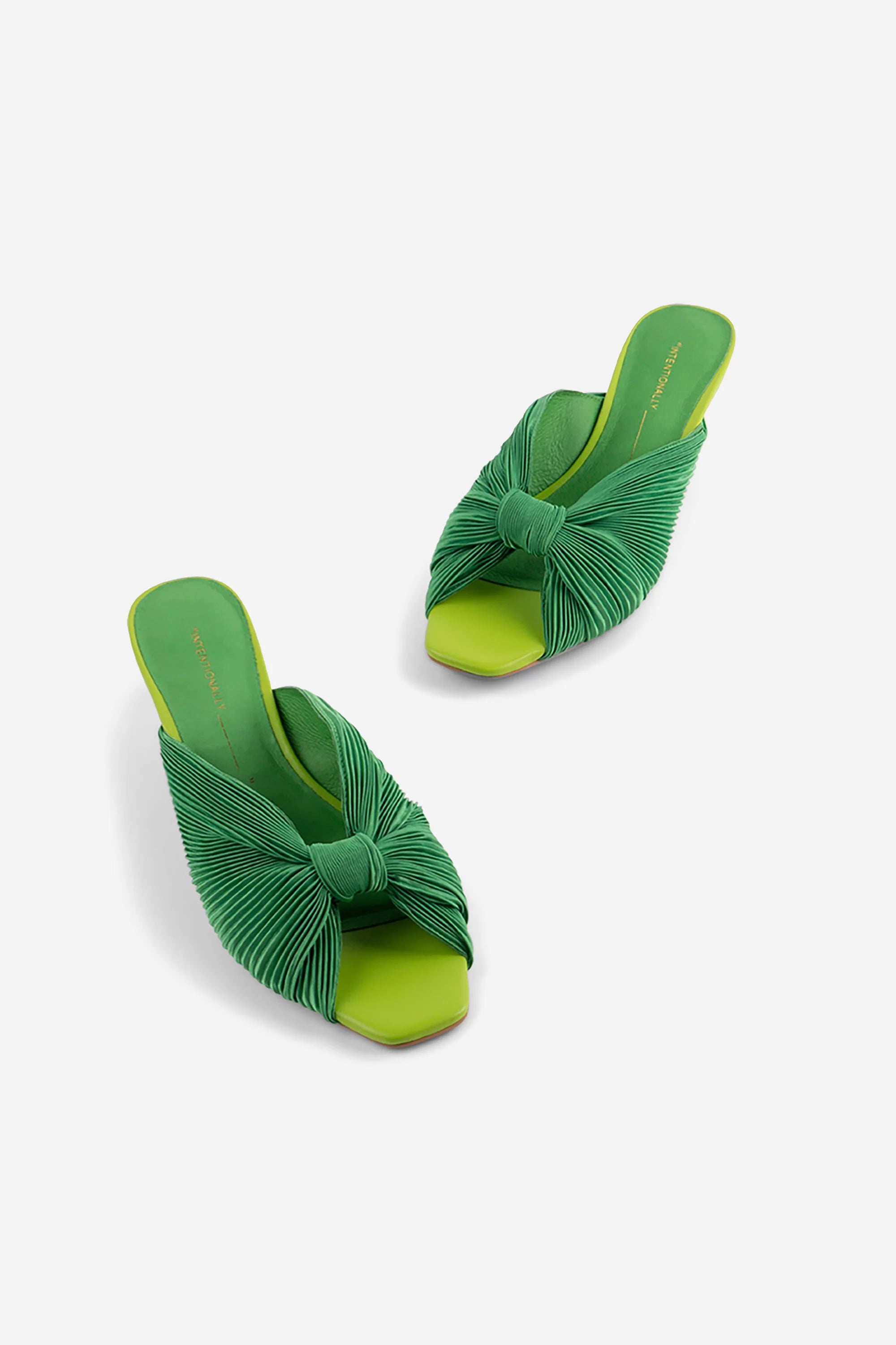 Intentionally Blank vintage Curfew kitten heels grass green | Pipe and Row