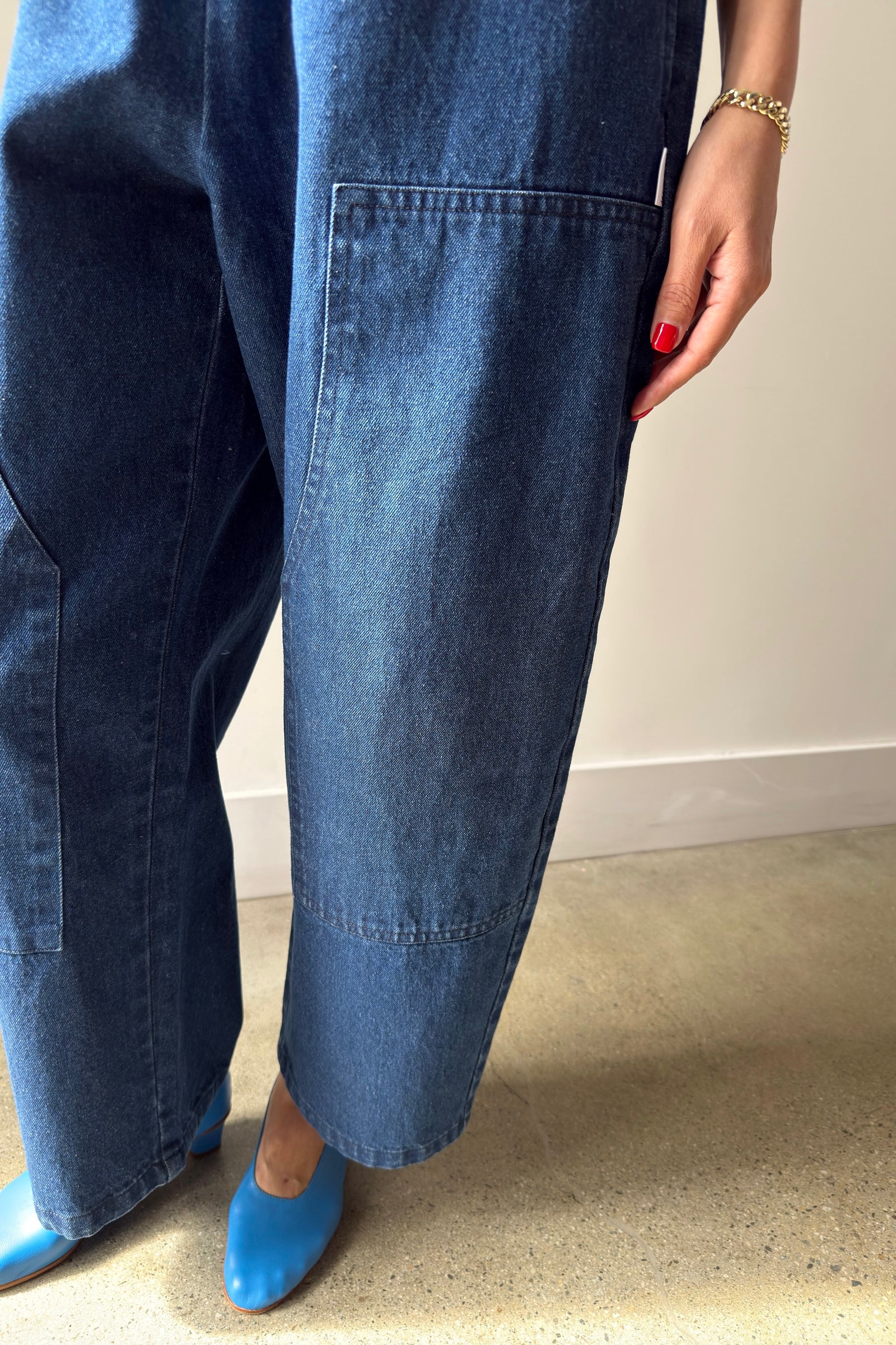 Le Bon Shoppe carpenter tapered Gardener's utility pant soft blue denim | Pipe and Row Seattle boutique