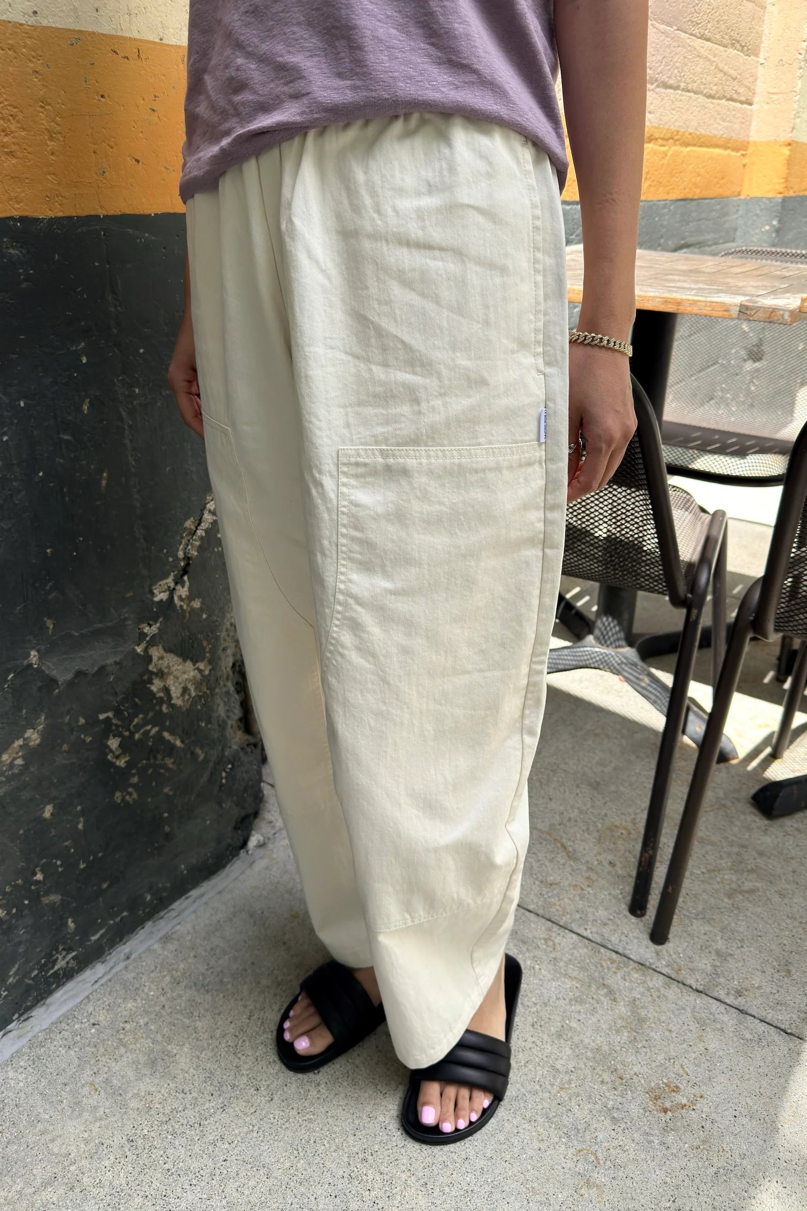 Le Bon Shoppe subtle tapered Gardener's utility pant ecru cream | Pipe and Row