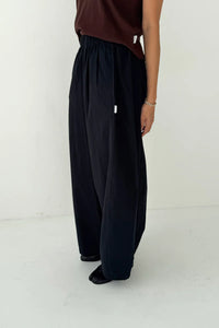Le Bon Shoppe parachute pant flowy black poplin | Pipe and Row Seattle