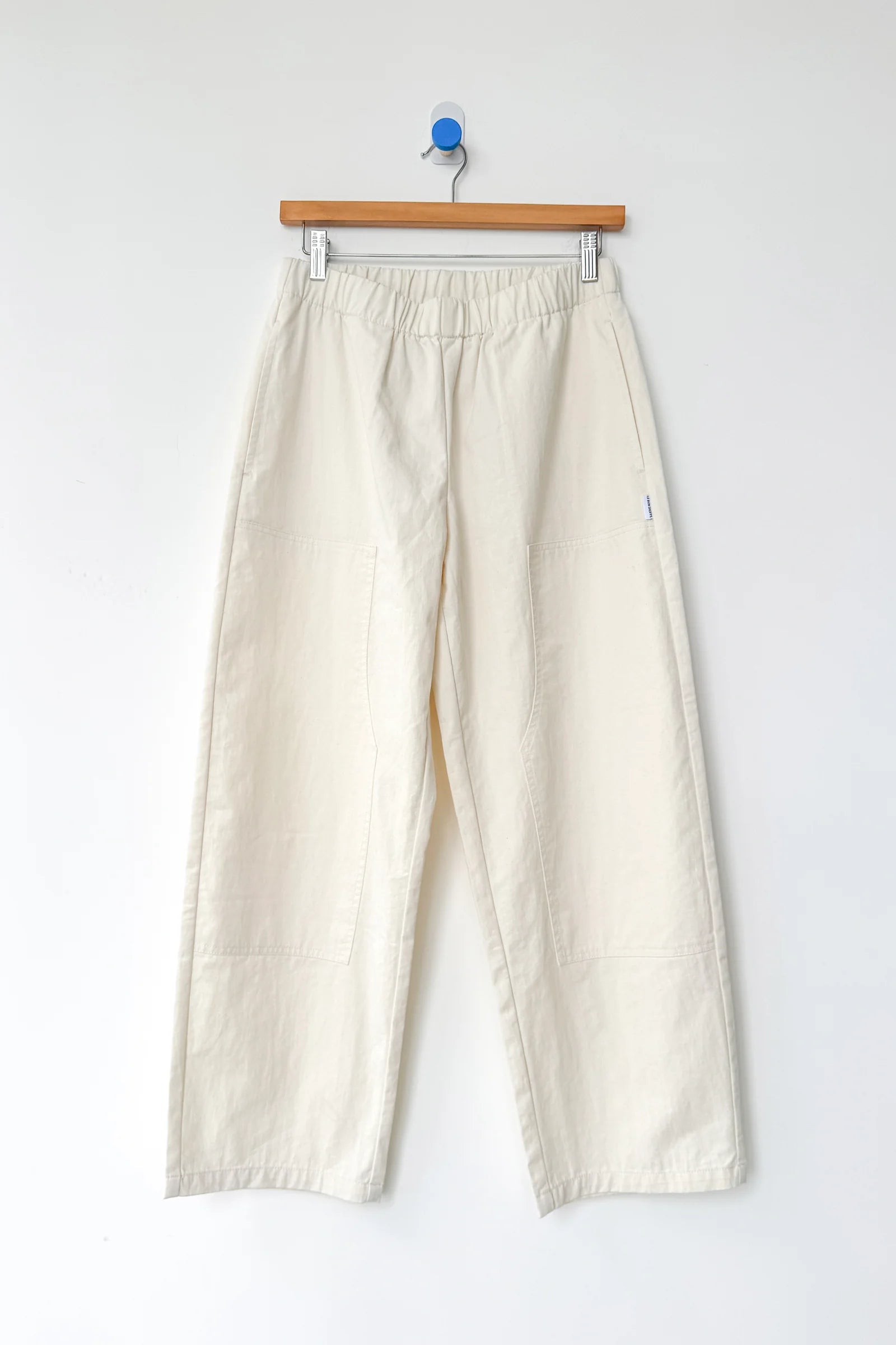 Le Bon Shoppe subtle tapered Gardener's utility pant ecru cream | Pipe and Row