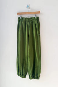 Le Bon Shoppe sweat balloon pants collard green | Pipe and Row Seattle Fremont Boutique