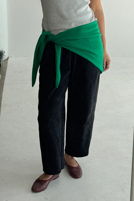 Le Bon Shoppe triangle shape cashmere shawl scarf kelly green | Pipe and Row