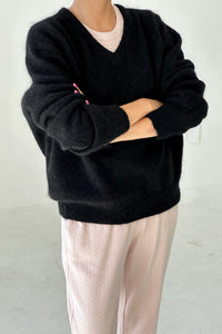 Le Bon Shoppe v-neck James Mohair sweater black | Pipe and Row Seattle