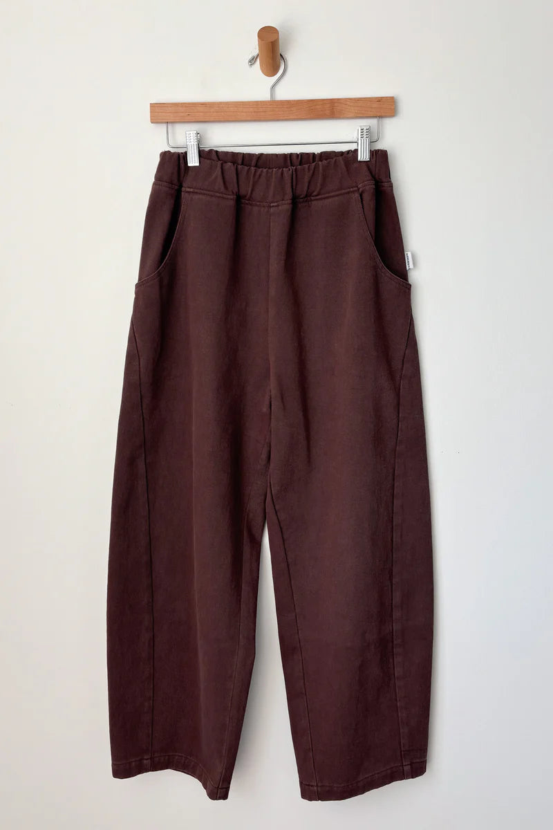 Le Bon shoppe elastic waist Arc pants chocolate heavyweight denim | Pipe and Row