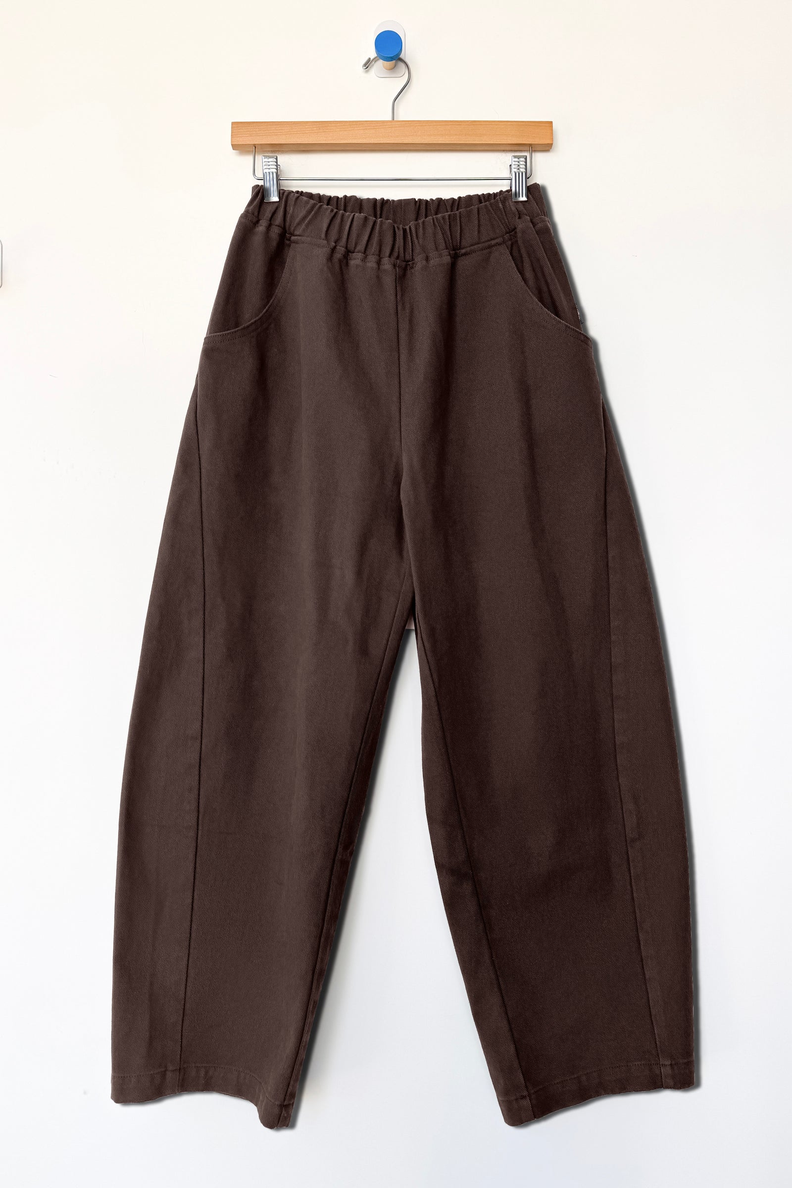 Le Bon shoppe elastic waist Arc pants chocolate umber brown | Pipe and Row Seattle