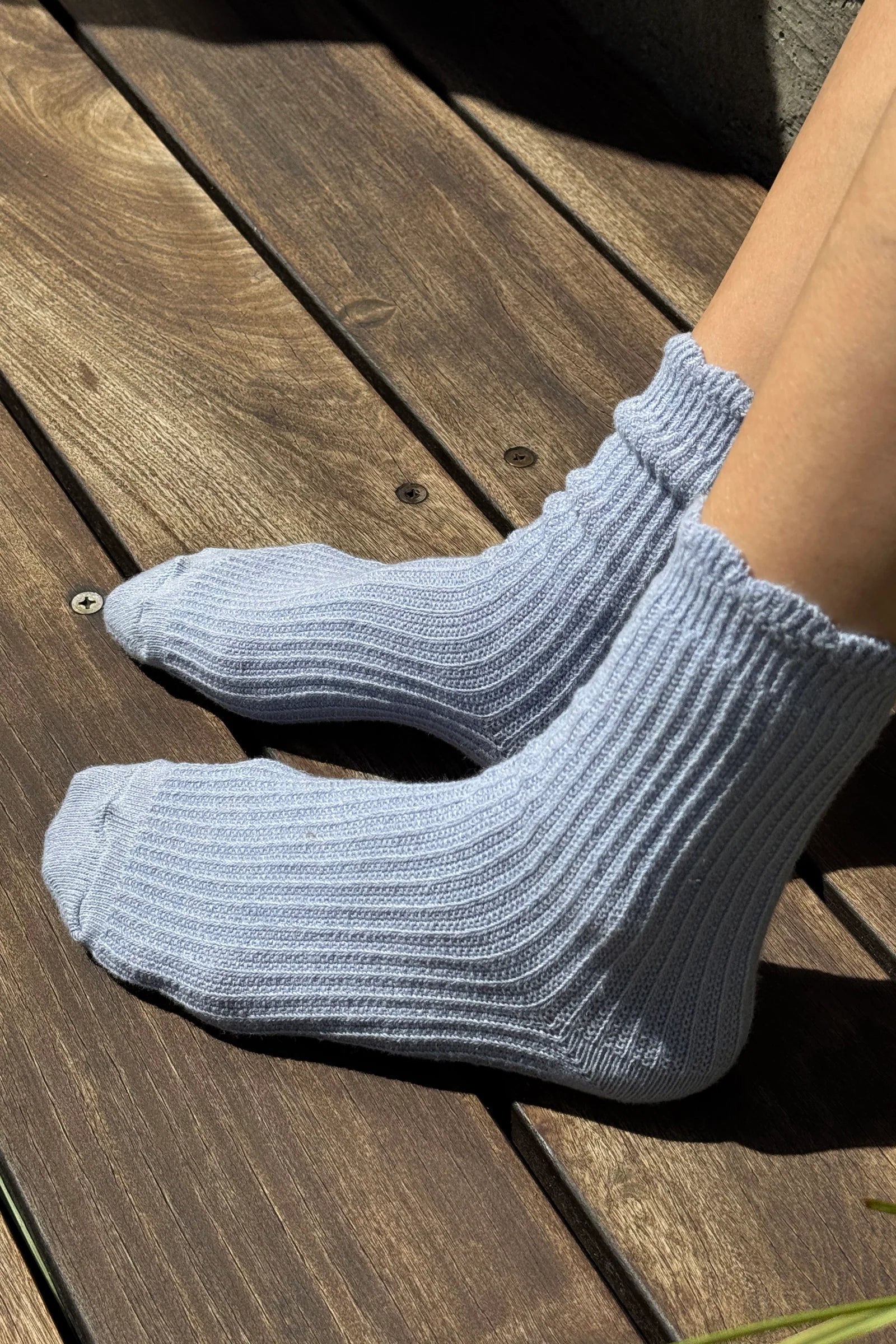 LINEN SCALLOP SOCKS