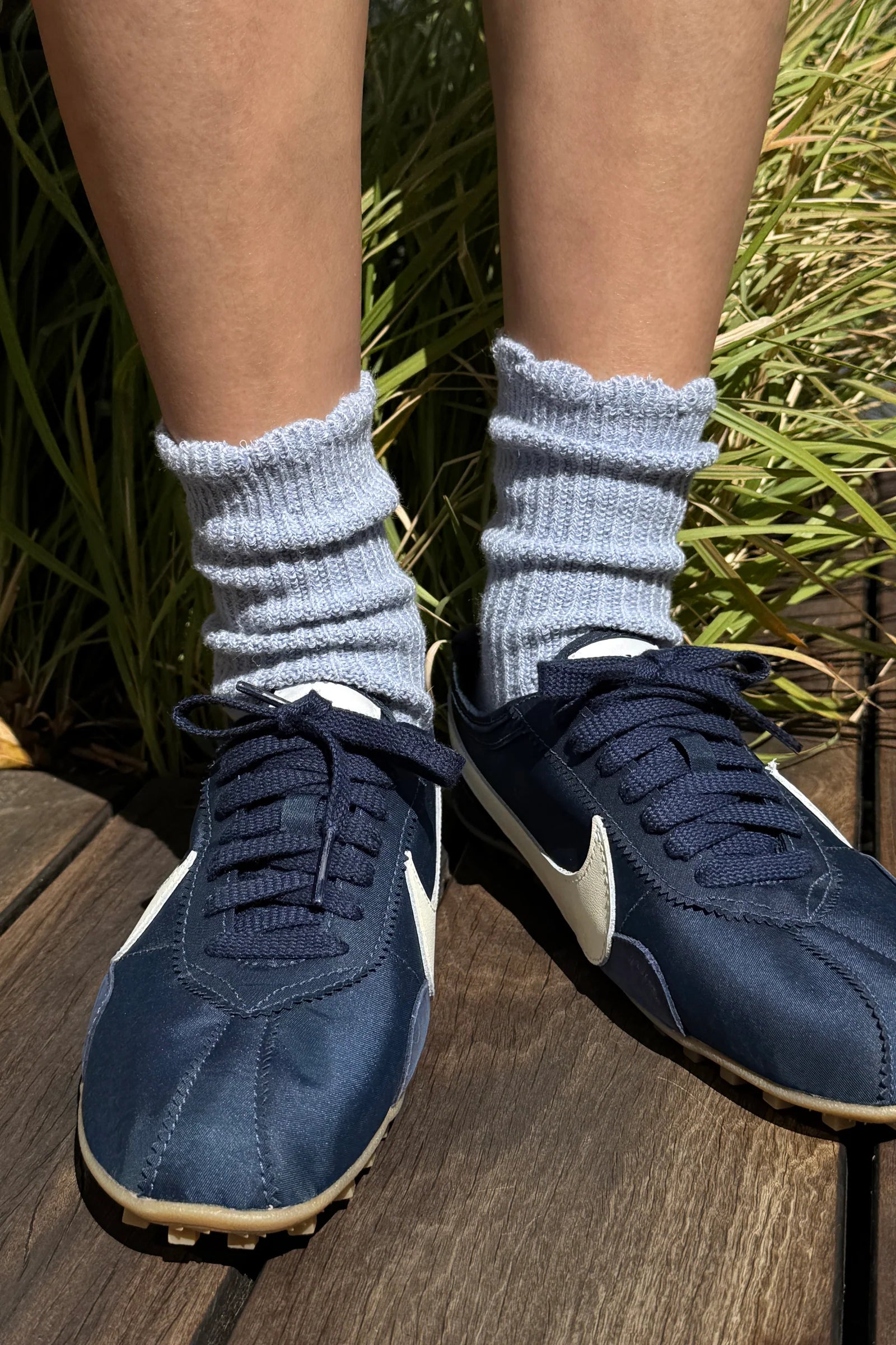 LINEN SCALLOP SOCKS