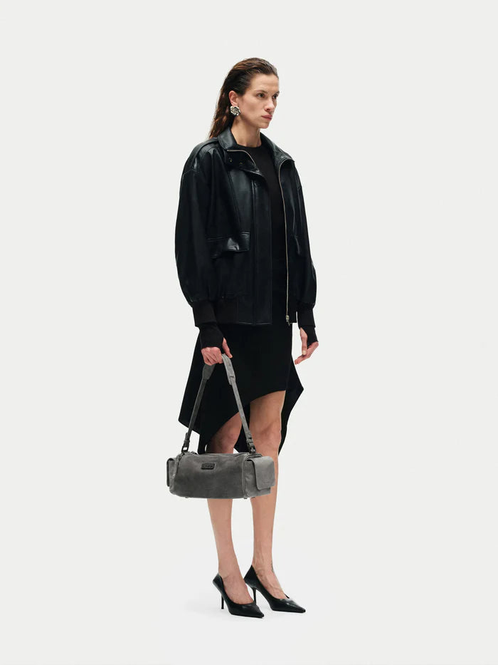 CAPTURE MEDIUM SLING BAG