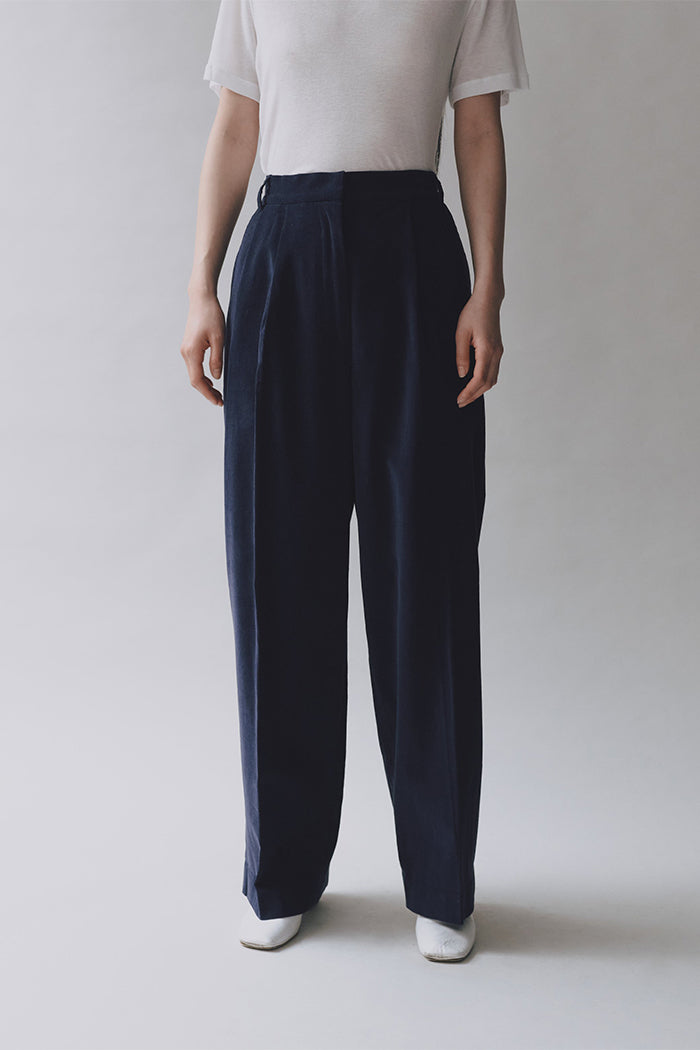 THIN CORDUROY WIDE LEG PANTS