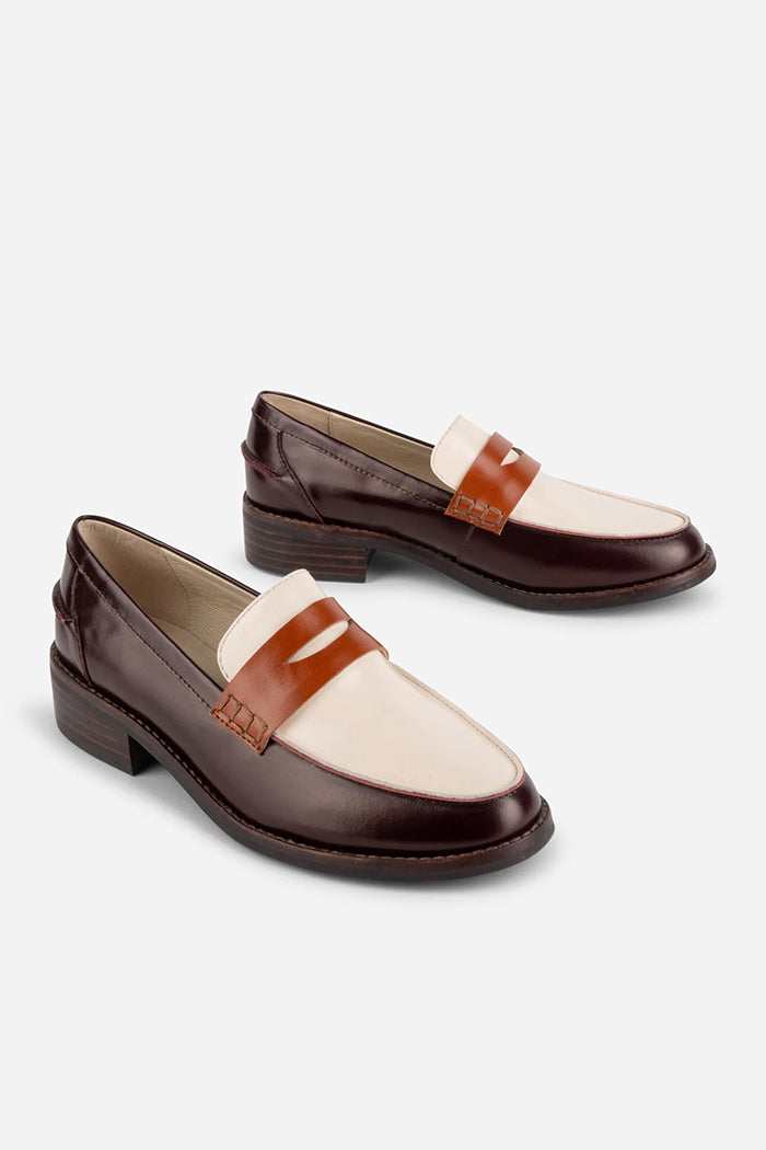 NEXT DOOR PENNY LOAFER