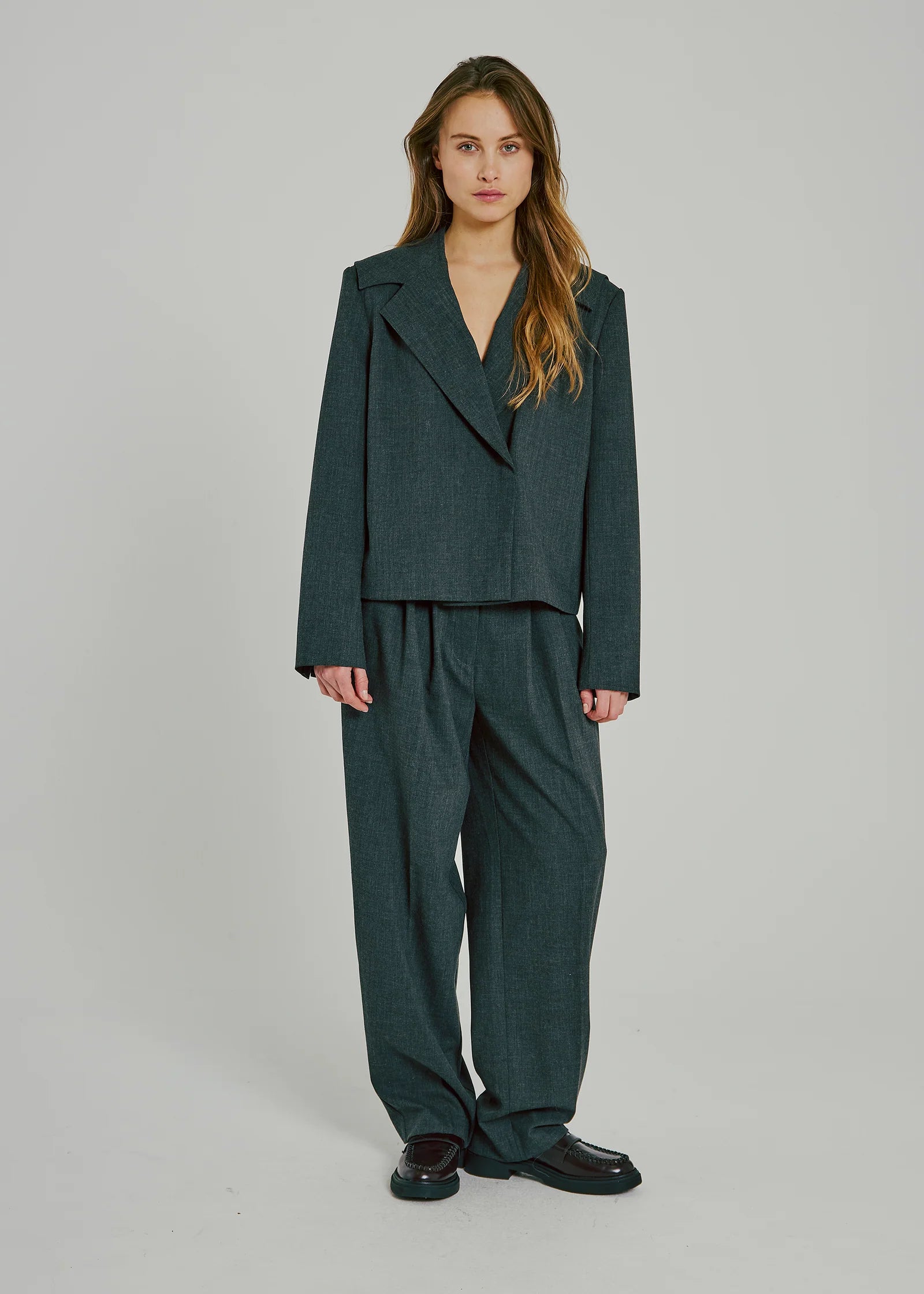 Norr suiting Nala trousers dark melange grey | Pipe and Row Seattle