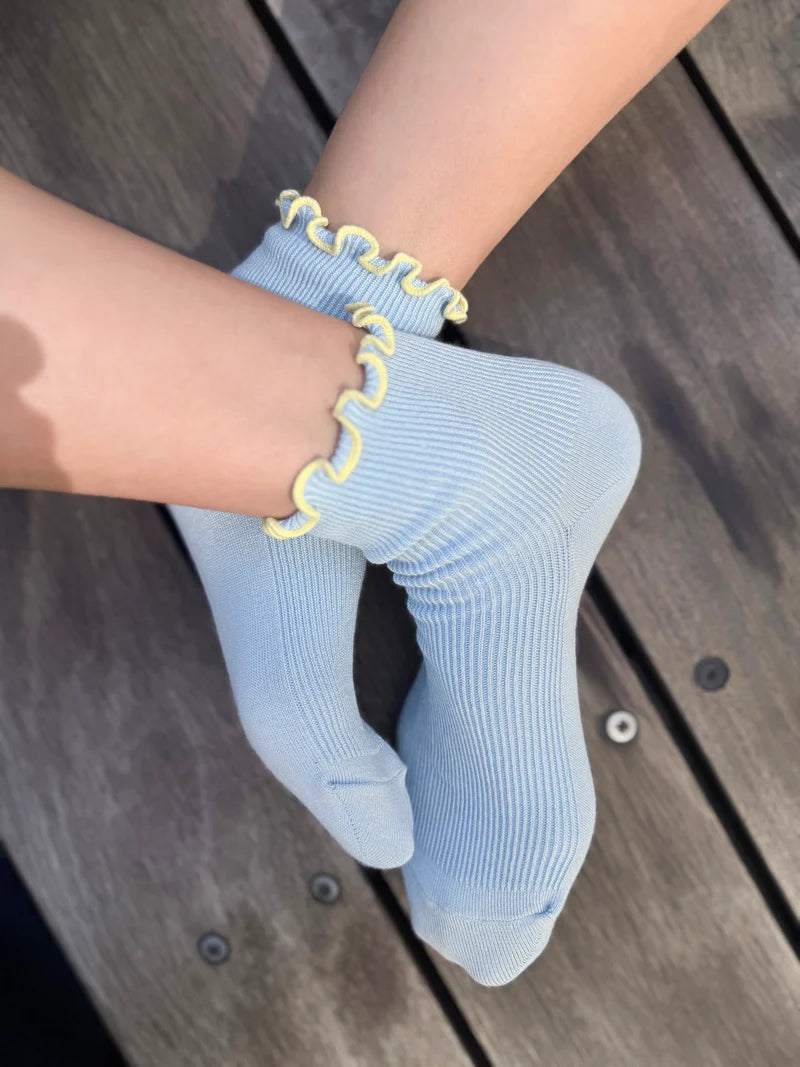 PETITE RUFFLED MODAL SOCKS