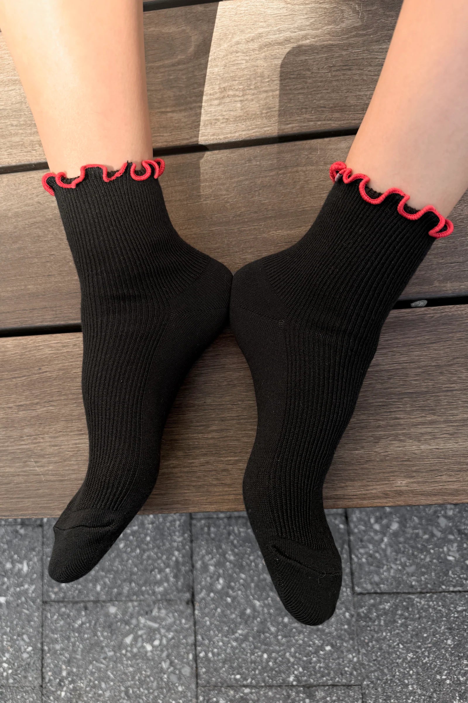 PETITE RUFFLED MODAL SOCKS