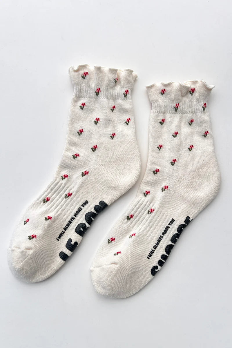 PETAL RUFFLED HUGGER CREW SOCKS