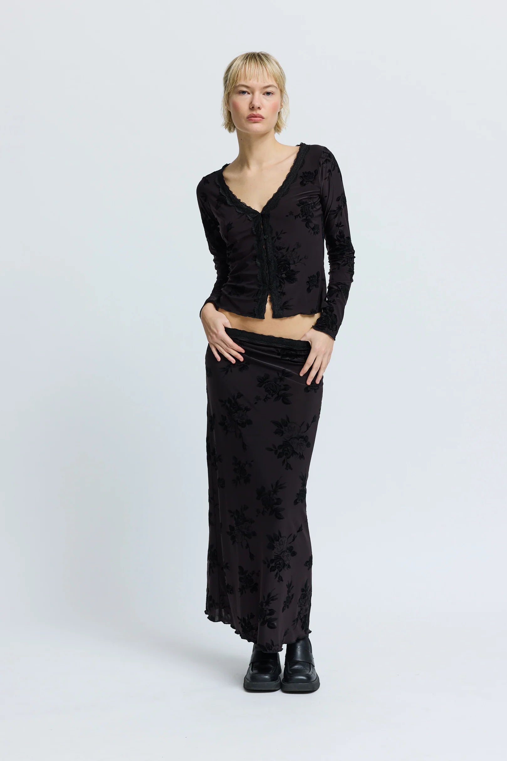 Resume Holly long skirt all over twilight floral print | Pipe and Row