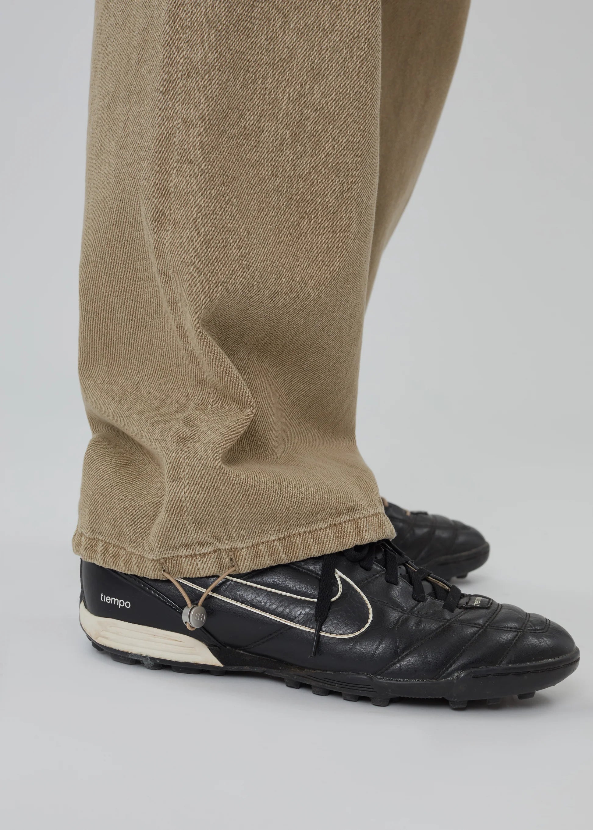 Still Here NYC low rise Sport Jean straight leg jogger jean denim pear khaki tan brown | Pipe and Row Seattle Boutique