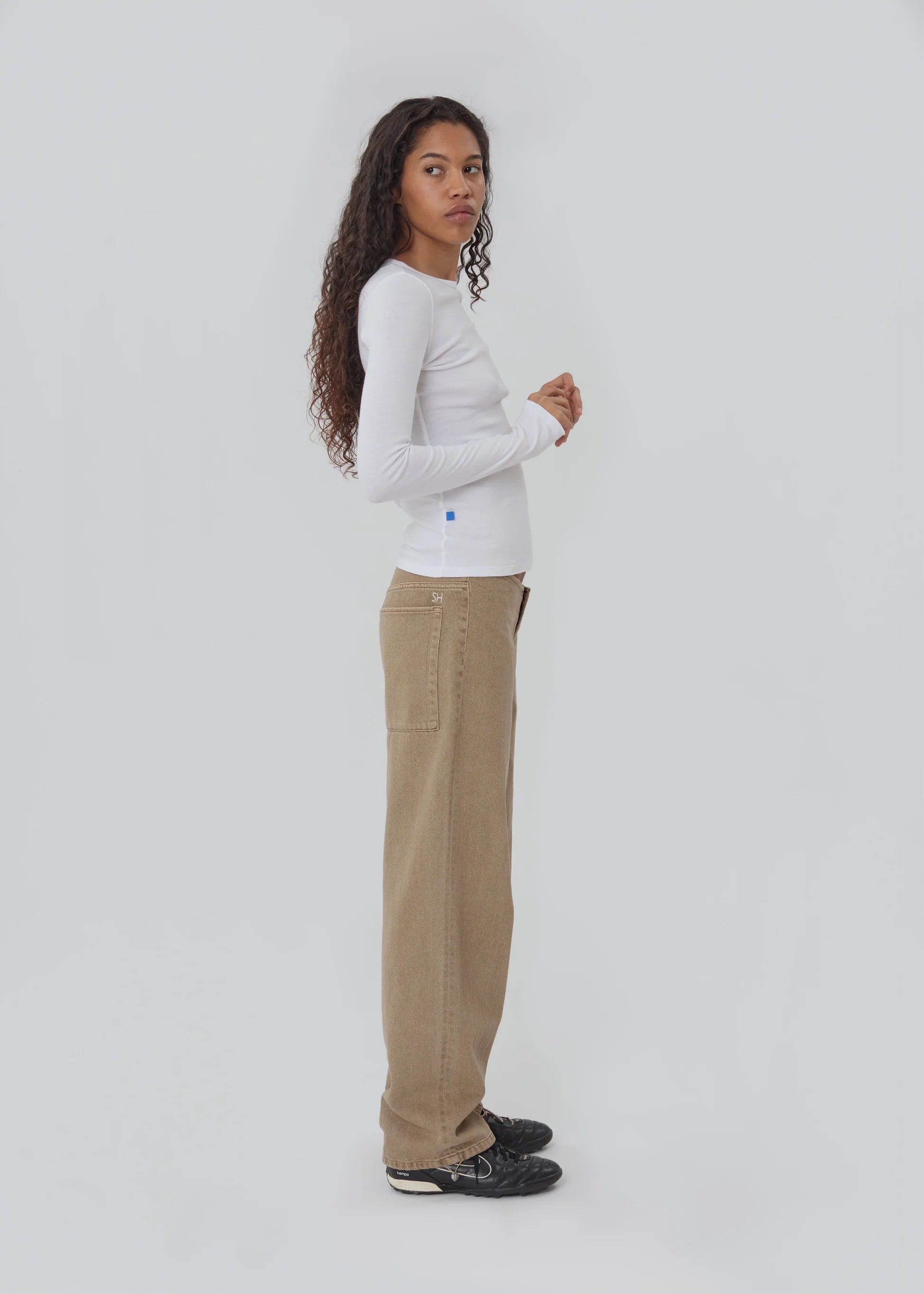 Still Here low rise Sport Jean straight leg jogger jean denim pear khaki tan brown | Pipe and Row Seattle Boutique