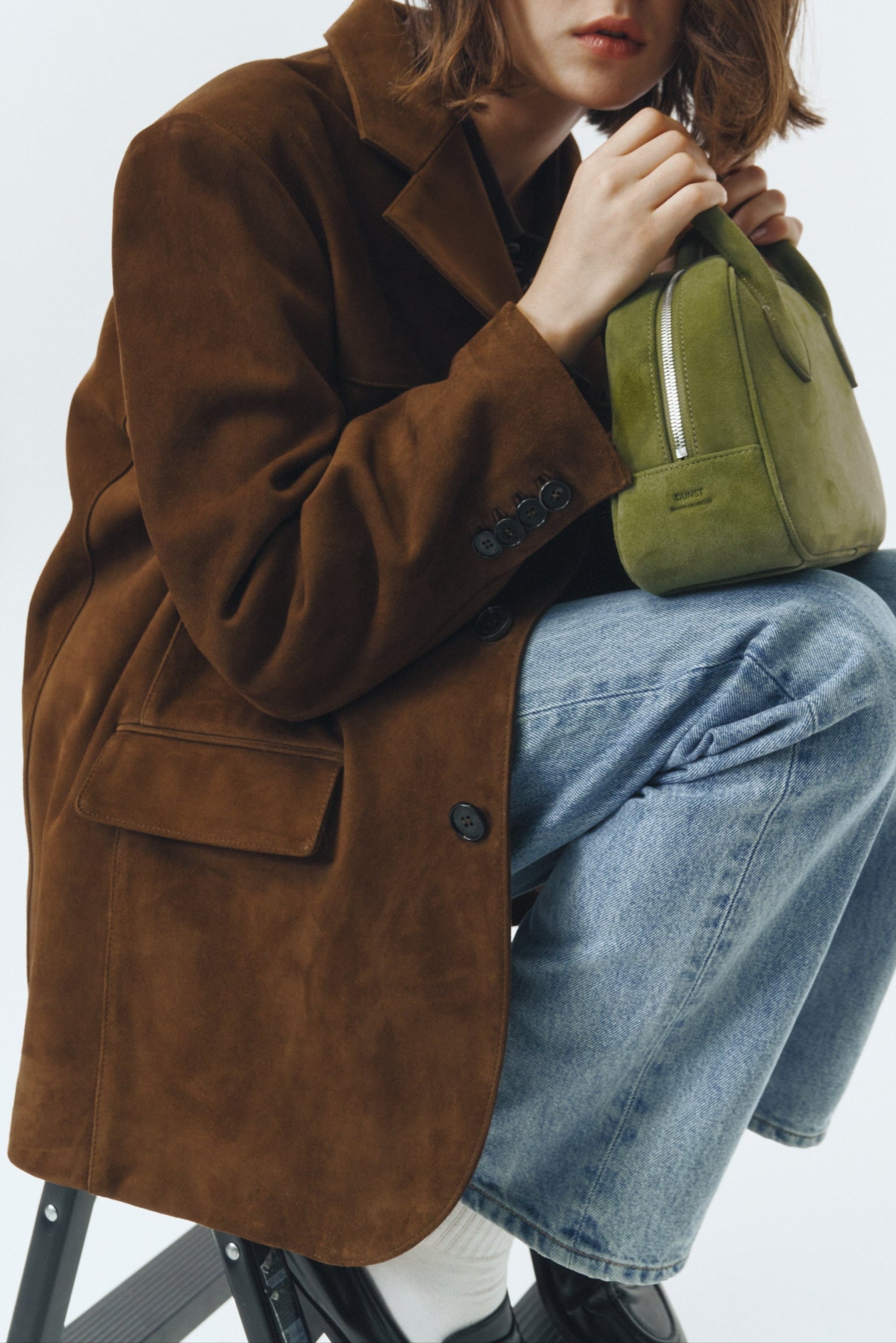 UNISEX SUEDE TAILORED HALF JACKET