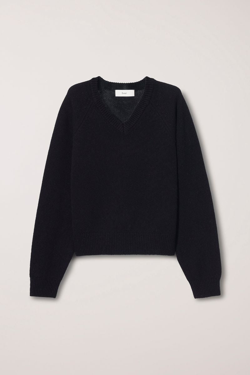 UNISEX SOFT VOLUME V-NECK SWEATER