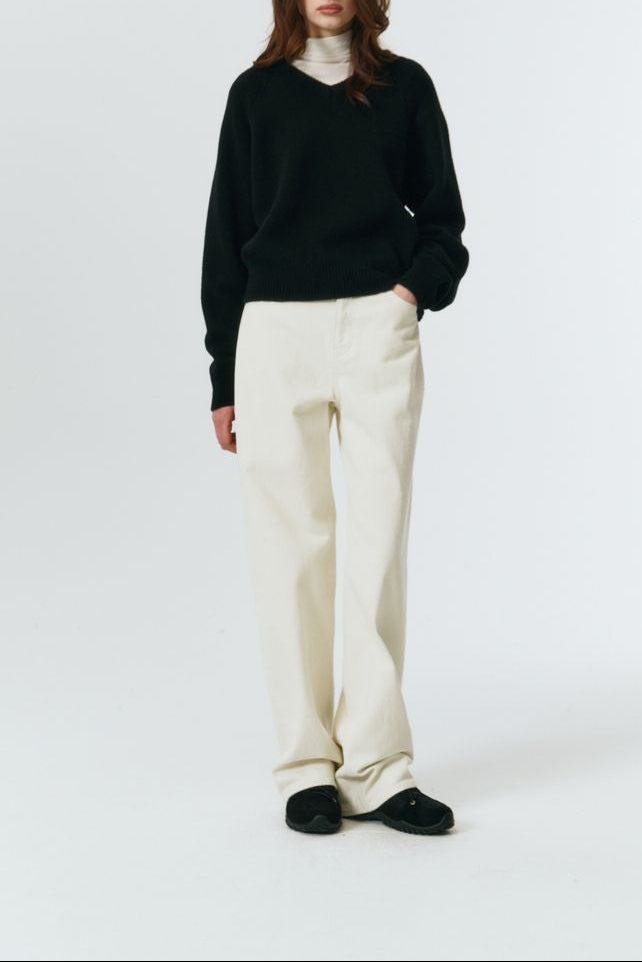 UNISEX SOFT VOLUME V-NECK SWEATER