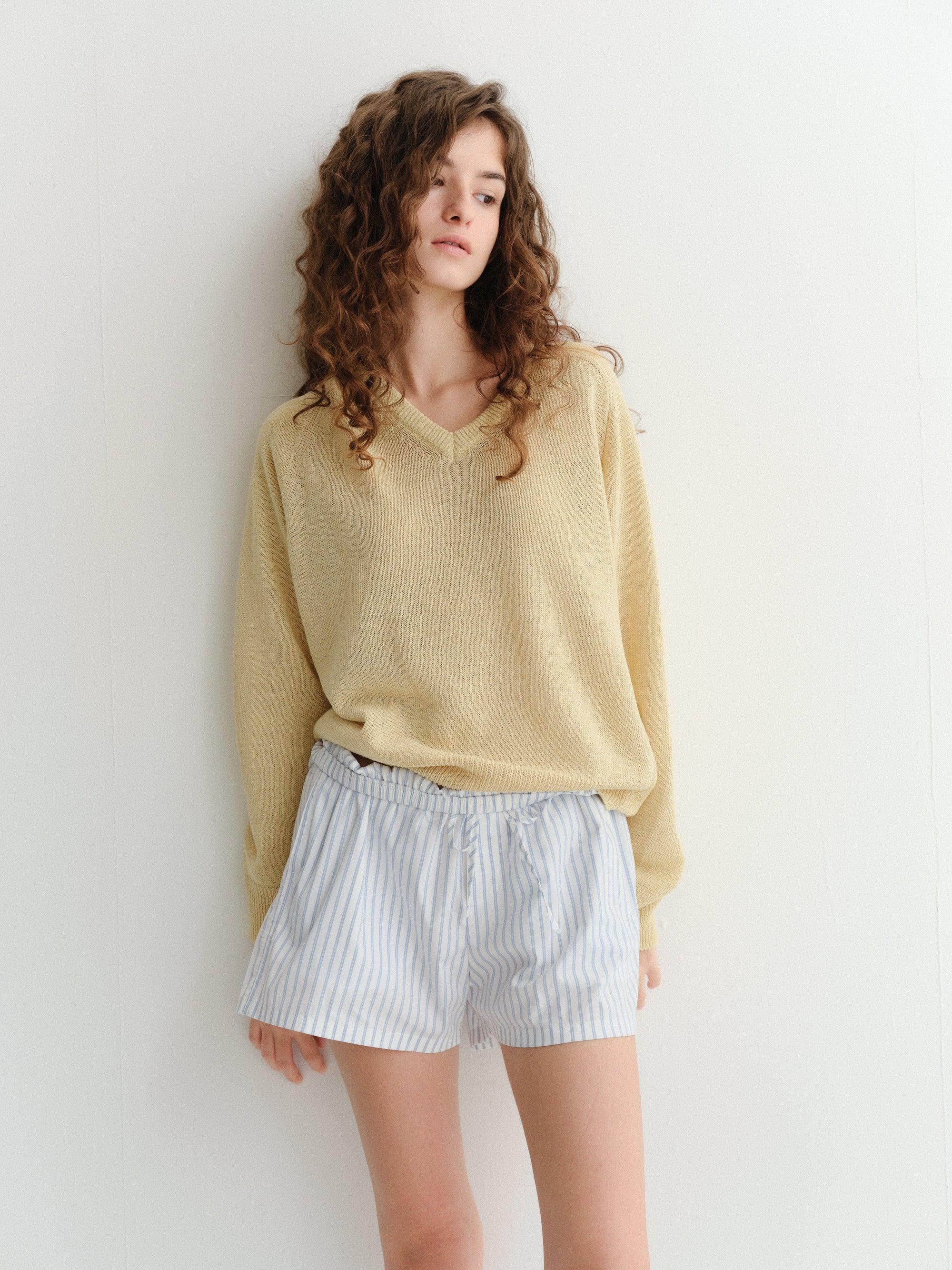 UNISEX V-NECK SWEATER