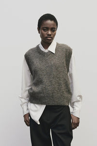 Mijeong Park wool blend v-neck sweater vest heather brown | Pipe and Row Seattle 